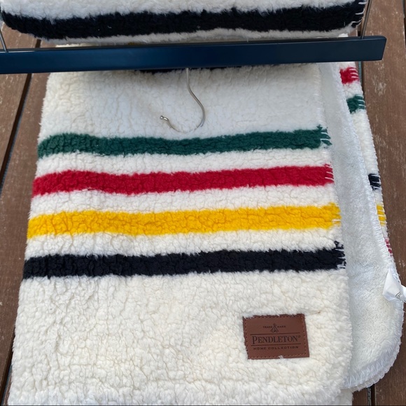 Pendleton / Throw 50x70 Pendleton Home Collection - Picture 3 of 5